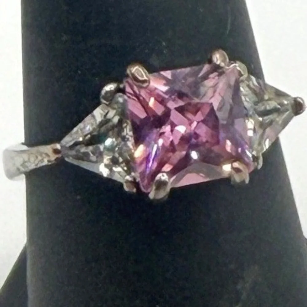 Pink‎ Glass Stone Ring Silver Tone Vintage Style Size 9